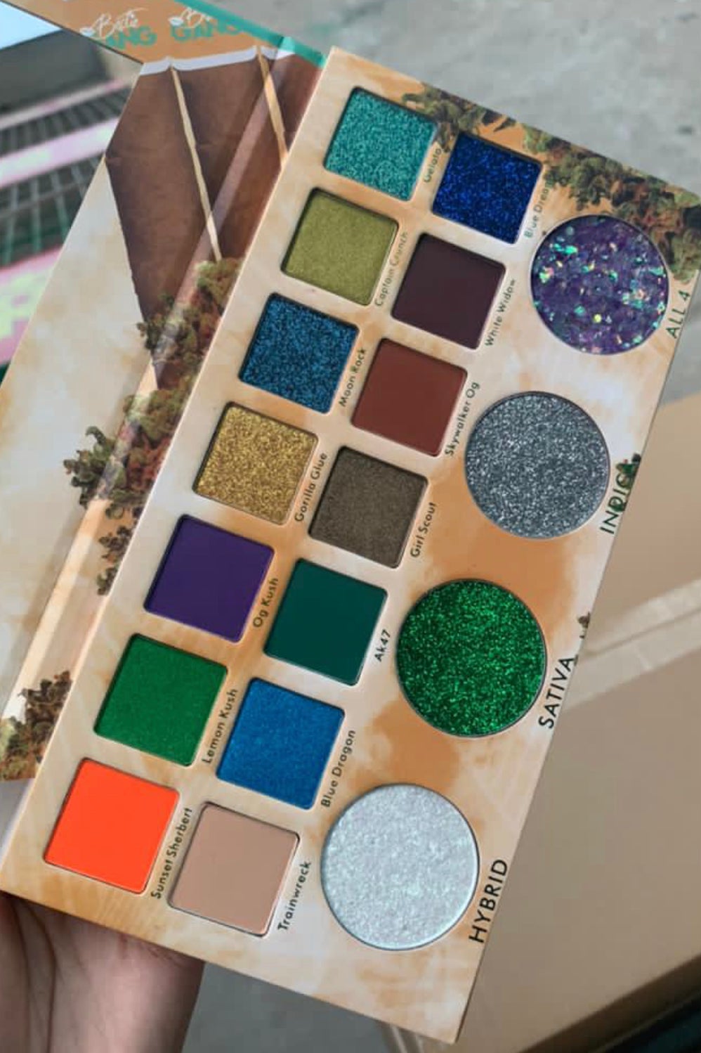 Stay Up Eyeshadow Palette